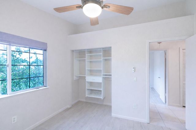 1 Pinache Ct, Sacramento, CA 95838