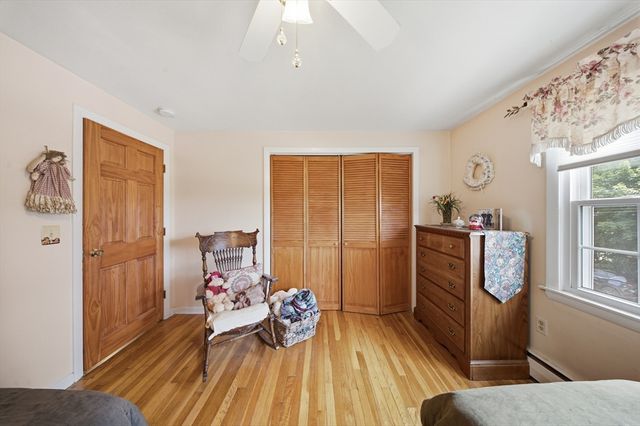 494 Laurel St, Manchester, NH 03103