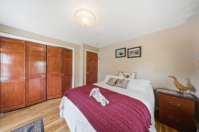 494 Laurel St, Manchester, NH 03103