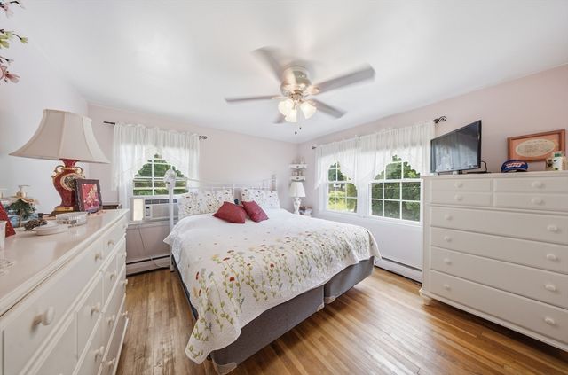 494 Laurel St, Manchester, NH 03103