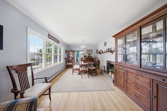 494 Laurel St, Manchester, NH 03103