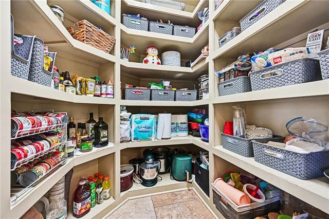 15321 N Bales Road, Smithville, MO 64089