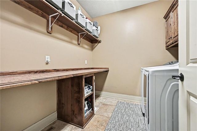 15321 N Bales Road, Smithville, MO 64089