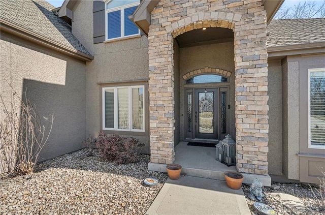 15321 N Bales Road, Smithville, MO 64089