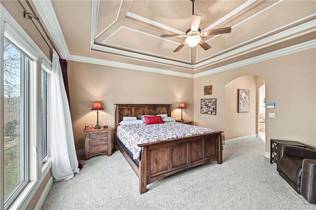 15321 N Bales Road, Smithville, MO 64089