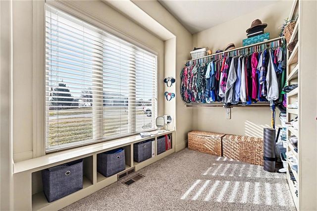 15321 N Bales Road, Smithville, MO 64089