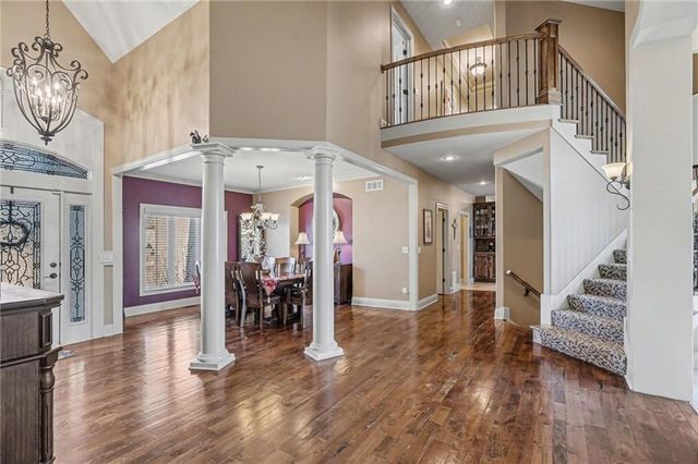 15321 N Bales Road, Smithville, MO 64089