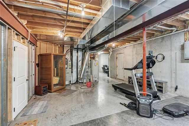 15321 N Bales Road, Smithville, MO 64089