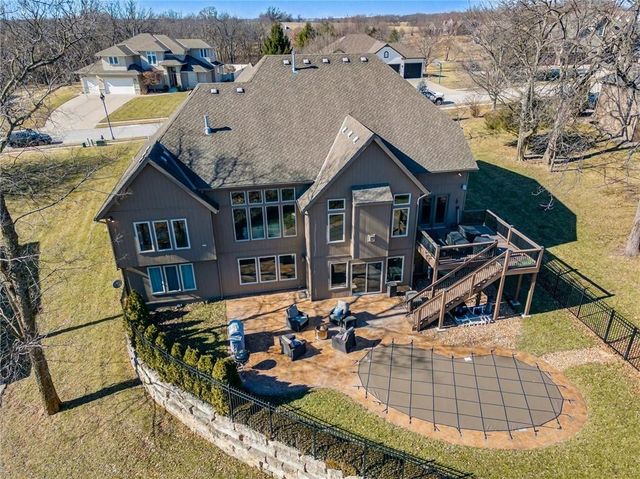 15321 N Bales Road, Smithville, MO 64089