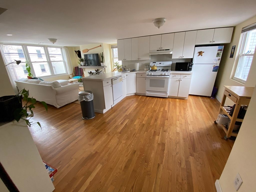 91 5th 2, Cambridge, MA 02141