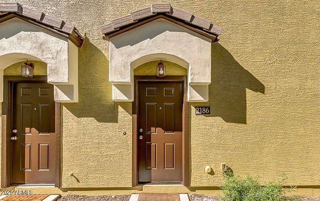 2725 E MINE CREEK Road 2186, Phoenix, AZ 85024