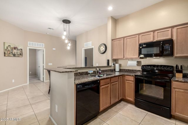 2725 E MINE CREEK Road 2186, Phoenix, AZ 85024