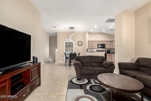 2725 E MINE CREEK Road 2186, Phoenix, AZ 85024