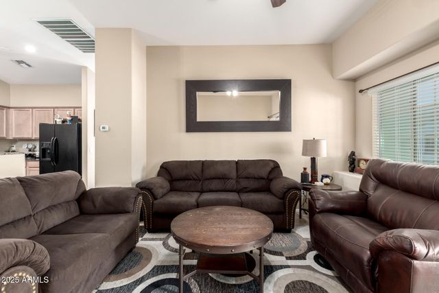 2725 E MINE CREEK Road 2186, Phoenix, AZ 85024