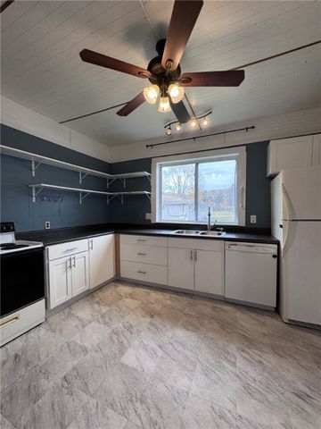 146 Palmer Street, Shinglehouse, PA 16748