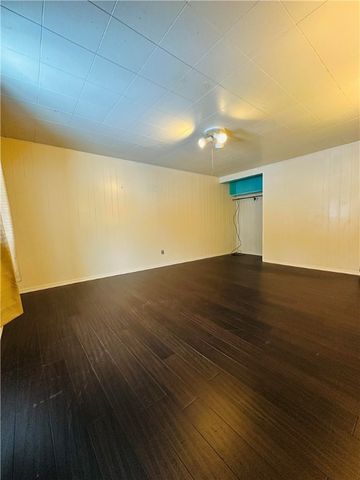 123 Pine St, Ellsworth Boro, PA 15331