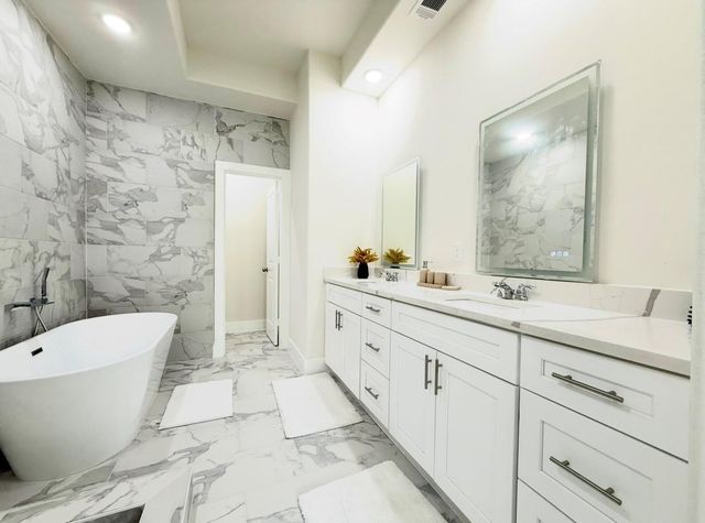 6715 Saint Augustine Street, Houston, TX 77021