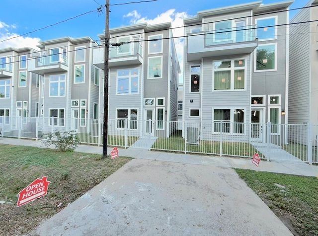 6715 Saint Augustine Street, Houston, TX 77021