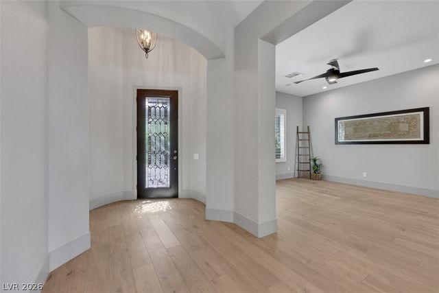 2172 Pont National Drive, Henderson, NV 89044