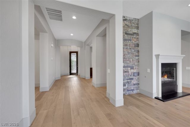 2172 Pont National Drive, Henderson, NV 89044