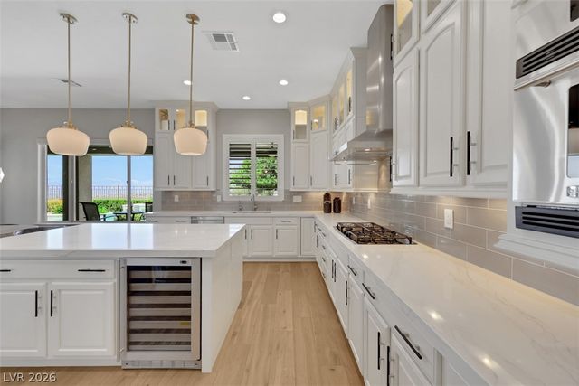2172 Pont National Drive, Henderson, NV 89044