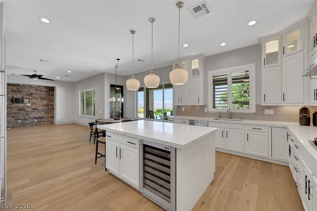 2172 Pont National Drive, Henderson, NV 89044