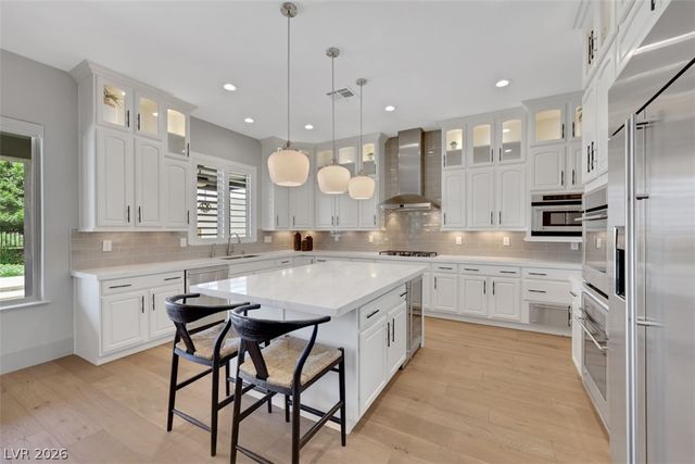 2172 Pont National Drive, Henderson, NV 89044