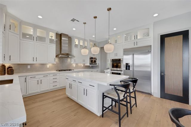2172 Pont National Drive, Henderson, NV 89044