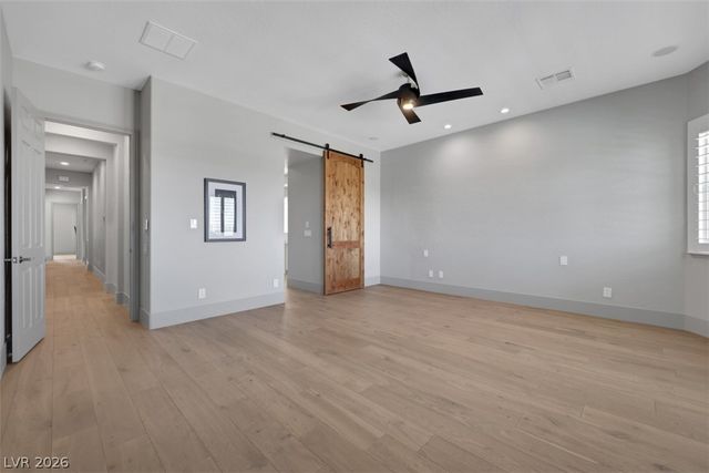 2172 Pont National Drive, Henderson, NV 89044