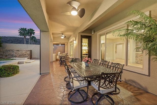 2172 Pont National Drive, Henderson, NV 89044