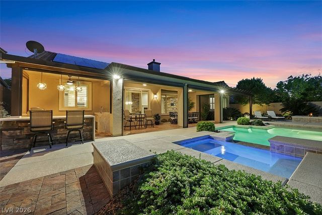 2172 Pont National Drive, Henderson, NV 89044