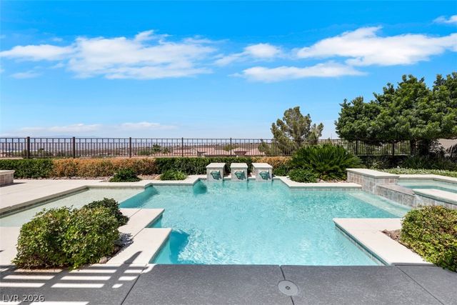 2172 Pont National Drive, Henderson, NV 89044