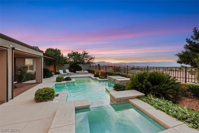 2172 Pont National Drive, Henderson, NV 89044
