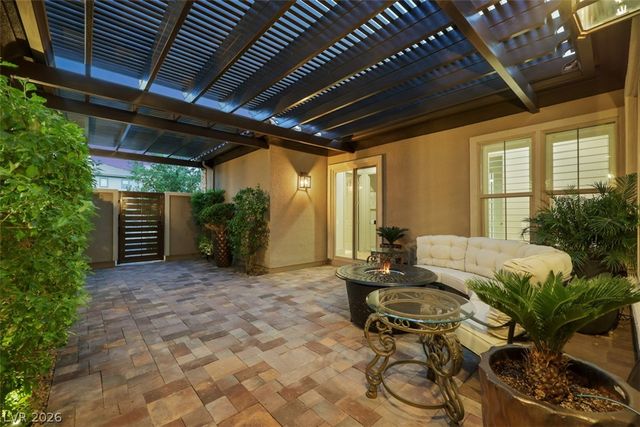2172 Pont National Drive, Henderson, NV 89044