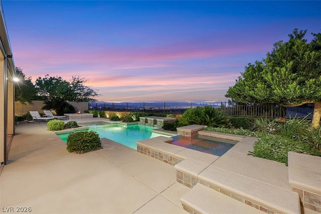 2172 Pont National Drive, Henderson, NV 89044