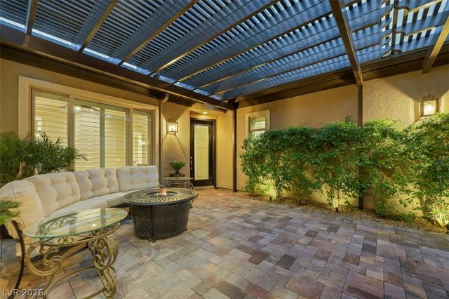 2172 Pont National Drive, Henderson, NV 89044