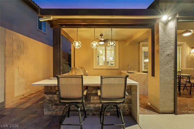 2172 Pont National Drive, Henderson, NV 89044