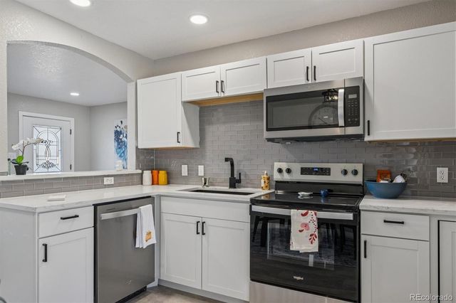 840 Kingston Street, Aurora, CO 80010