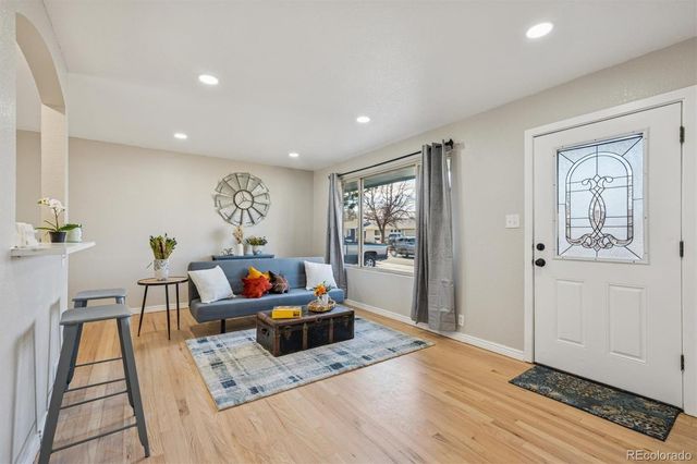 840 Kingston Street, Aurora, CO 80010