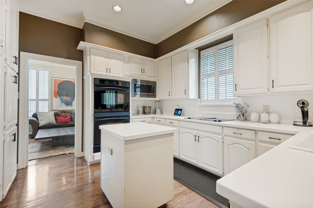 1608 Crockett Circle, Irving, TX 75038