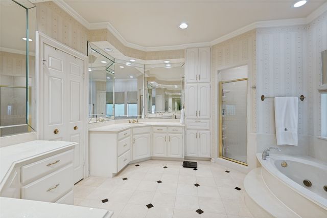 1608 Crockett Circle, Irving, TX 75038