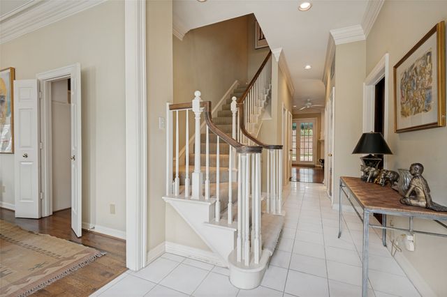 1608 Crockett Circle, Irving, TX 75038