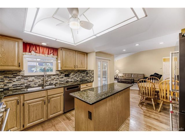 2824 S Heather Gardens Way B, Aurora, CO 80014