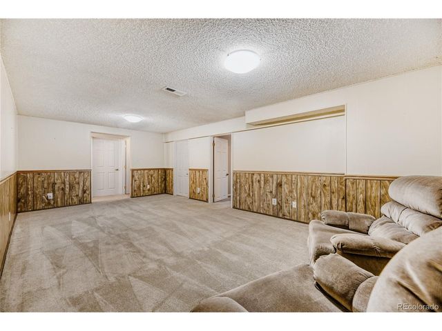 2824 S Heather Gardens Way B, Aurora, CO 80014