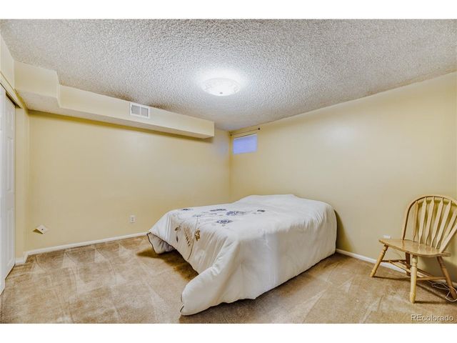 2824 S Heather Gardens Way B, Aurora, CO 80014