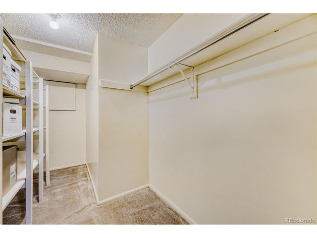 2824 S Heather Gardens Way B, Aurora, CO 80014