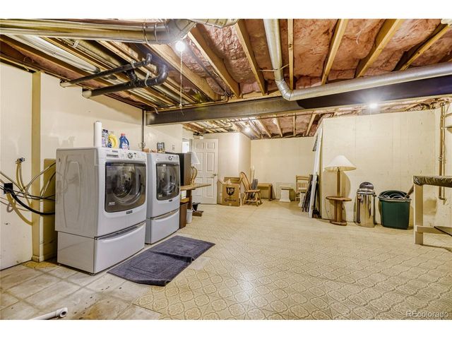 2824 S Heather Gardens Way B, Aurora, CO 80014