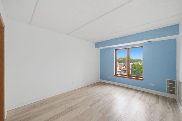7414 W Irving Park Road 305, Norridge, IL 60706