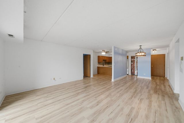 7414 W Irving Park Road 305, Norridge, IL 60706