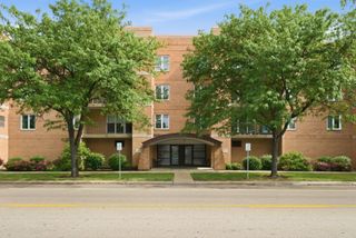 7414 W Irving Park Road 305, Norridge, IL 60706
